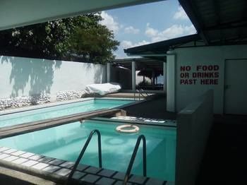 Gumleaves Hotel And Restaurant Olongapo Ngoại thất bức ảnh