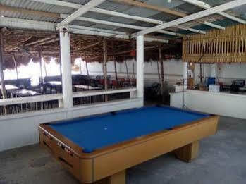 Gumleaves Hotel And Restaurant Olongapo Ngoại thất bức ảnh