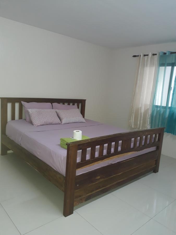 Gumleaves Hotel And Restaurant Olongapo Ngoại thất bức ảnh